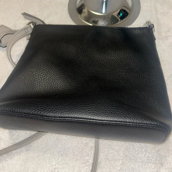 BAG & BOBBLES 9 West Black and White Crossbody Bag & Extras - Picture 6 of 13